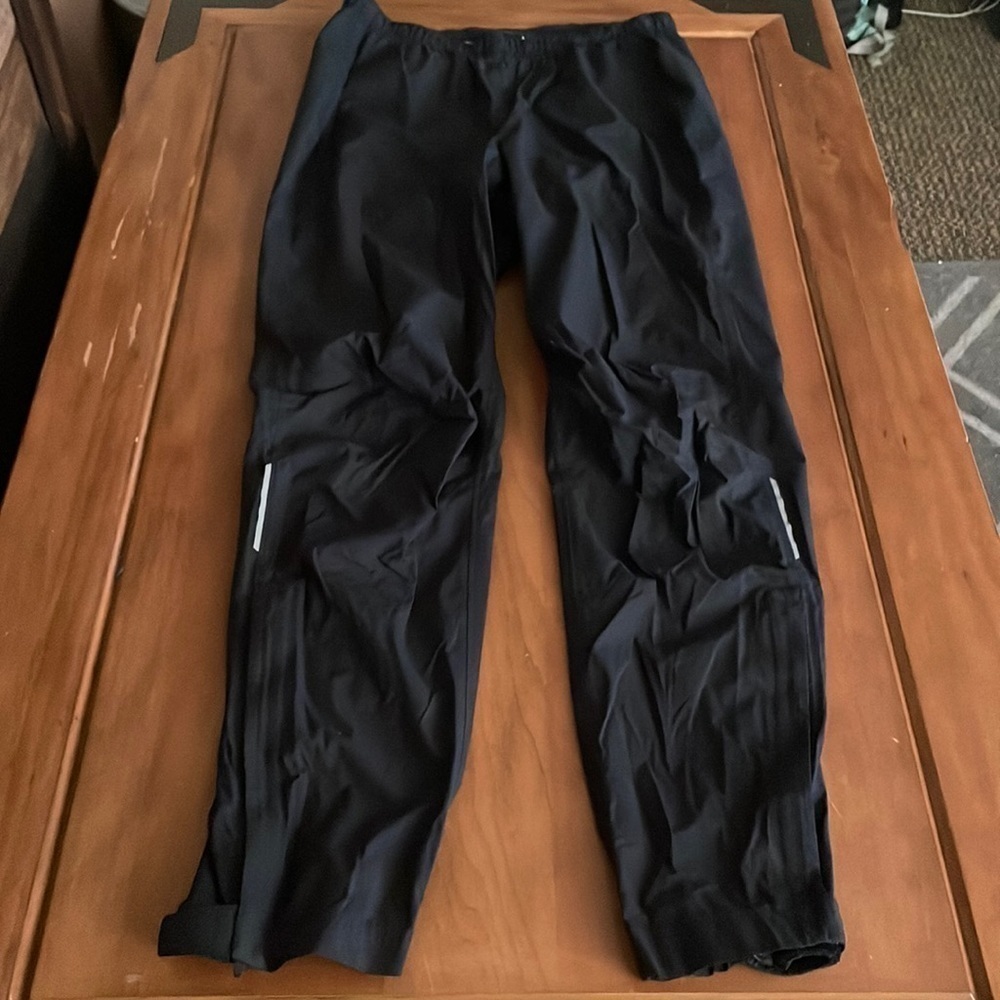 REI Nylon Joggers Size Medium